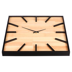 Hodiny nástěnné, z kovu a kaučukovníkového dřeva.