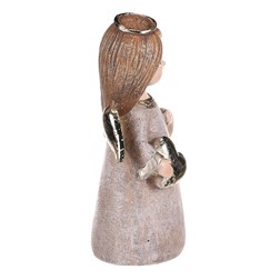 Andílek stojící hnědý, zlatá křídla a srdíčko v rukou, polyresin.