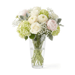 Váza skleněná střední - tvar kužel, čirá.