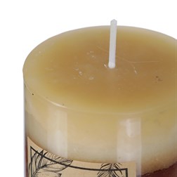 Svíčka aromatická - skořice, parafín, hnědé odstíny.